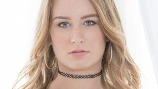 DAISY STONE